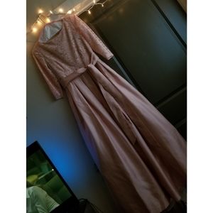 Satin/ Lace Formal dress w pockets/ *BEST OFFER*